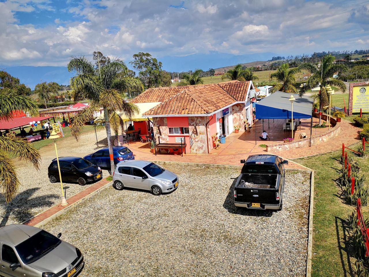 Parador La Mesa Redonda Hotel Y Glamping Los Santos  Exterior foto